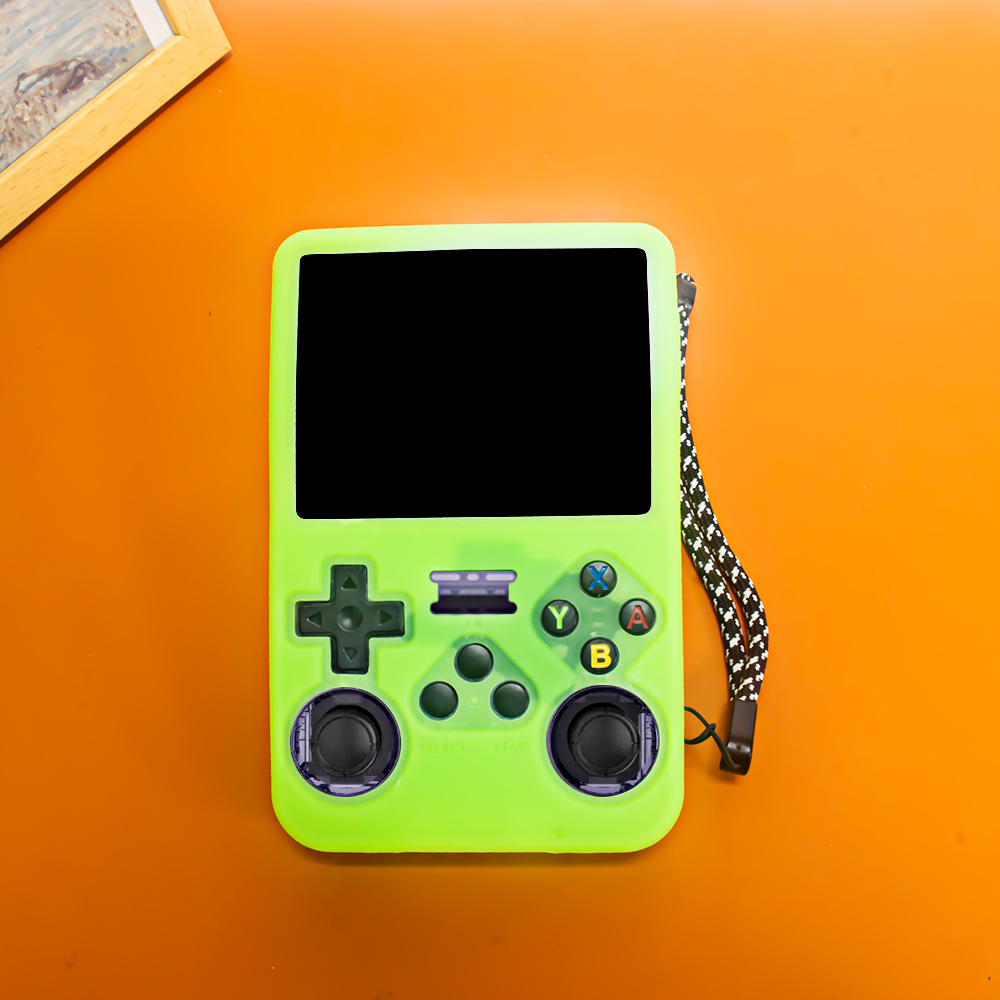 غطاء حماية من السيليكون لجهاز  - مراجعة Gaming Console R36S وسعره