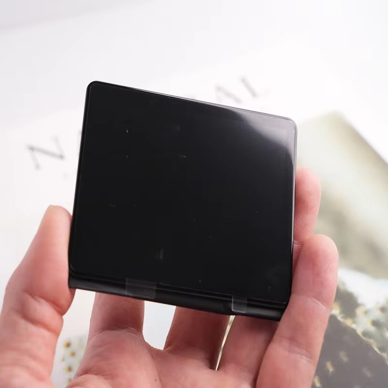 شاشة عرض LCD مع لوحة غطاء بديل - مراجعة Gaming Console R36S وسعره